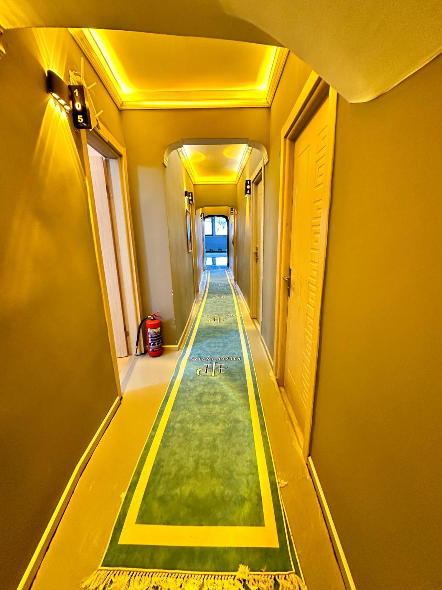 Pilot Hotel Arnavutkoy Buitenkant foto